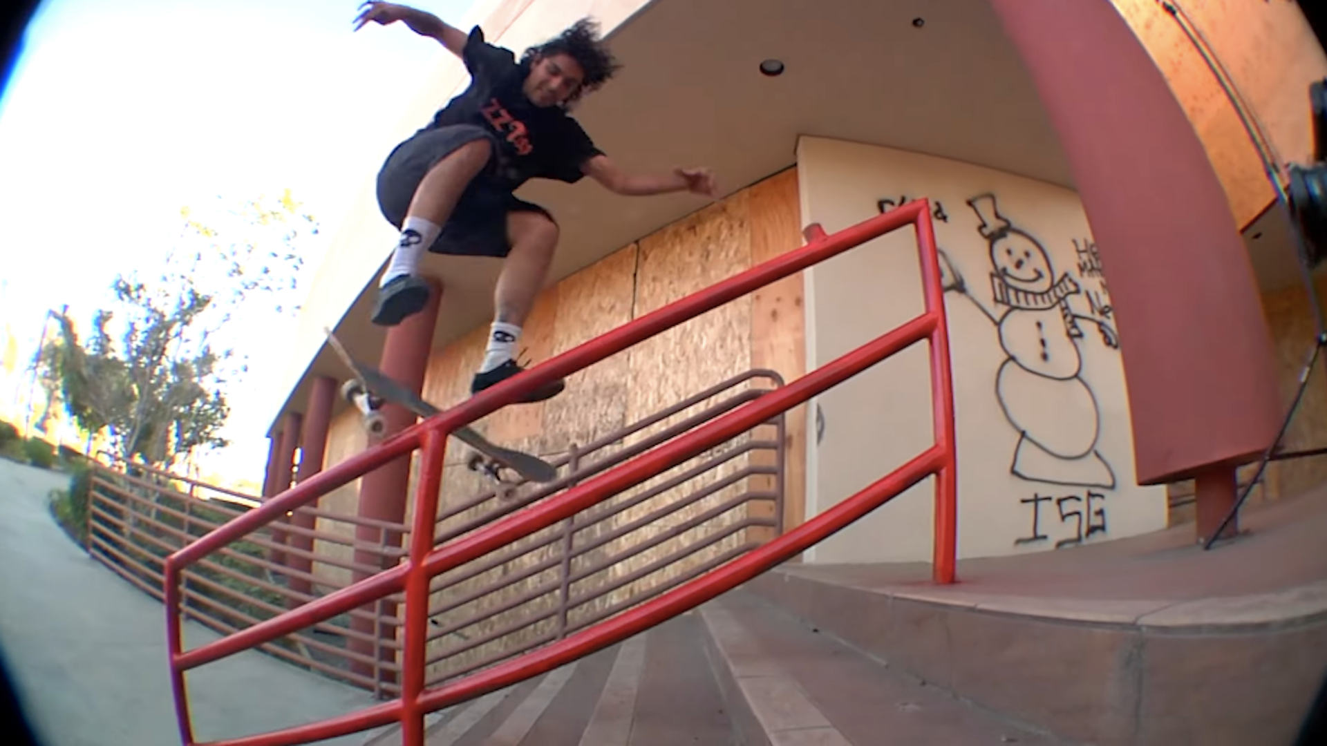 House of Vista Skateshop You See Me Crying