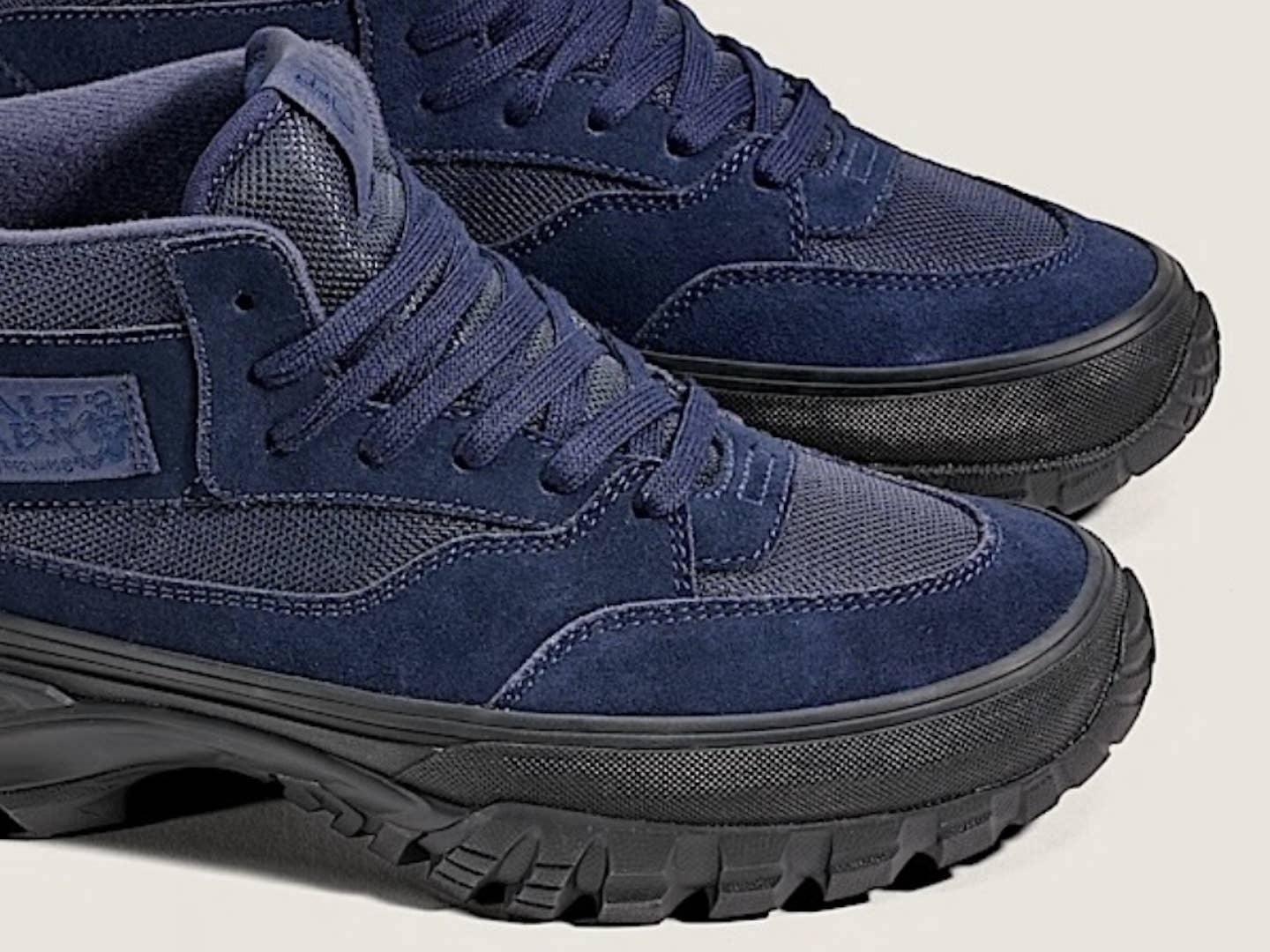 vans-half-cab-33-vibram.png?