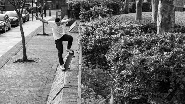 Nike stefan janoski on sale black and white