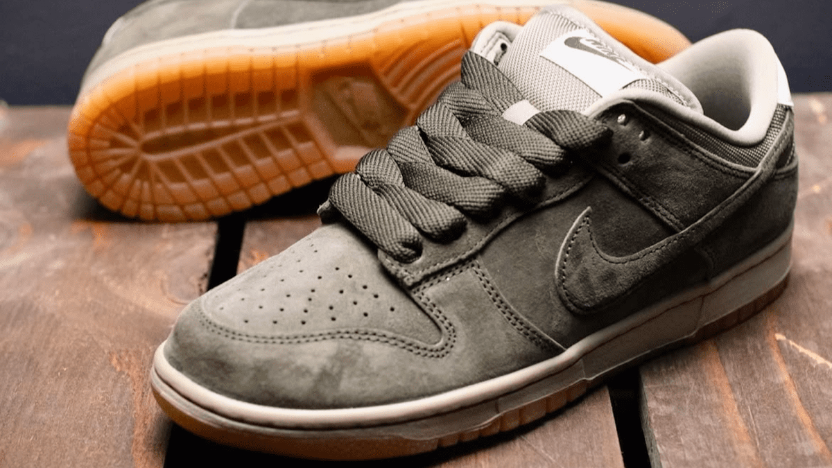 新品✨Nike SB Dunk Low Pro B Sequoia Nike SB Reworks a Classic Dunk With the Upcoming Sequoia Pro