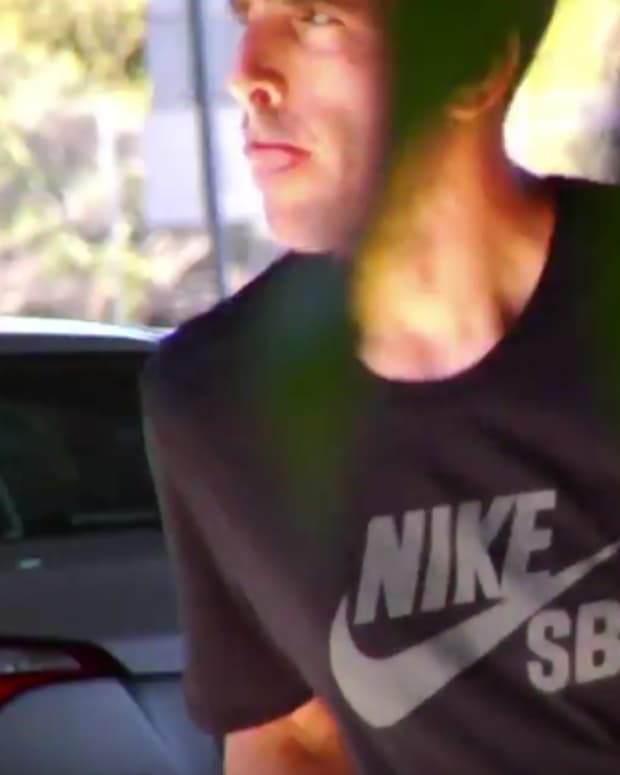 Nike guy mariano online