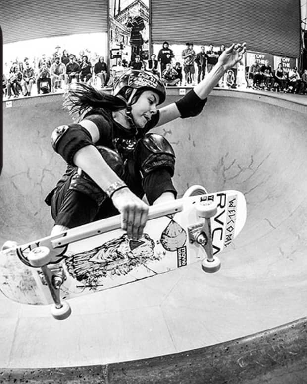 Vans Girls Combi Classic 2016 Photos TransWorld SKATEboarding