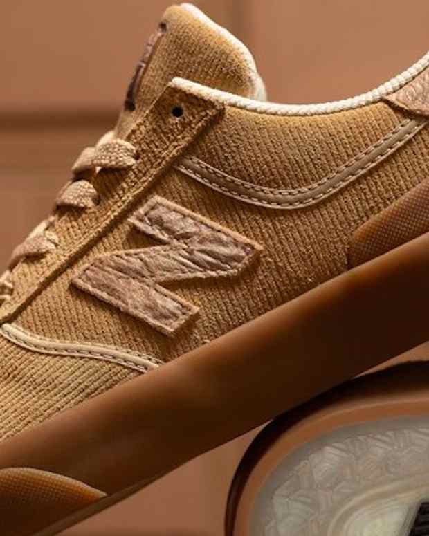 New balance collab 219 top