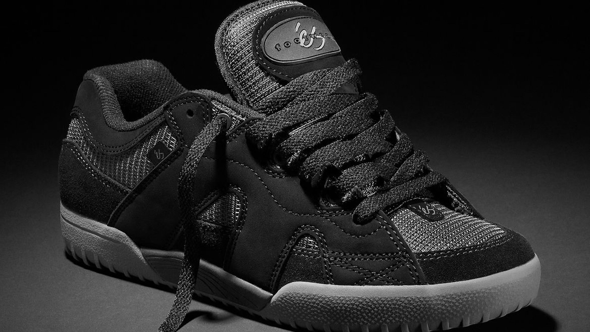 éS Brings Back the Iconic 'One Nine 7' in Black/Grey Colorway