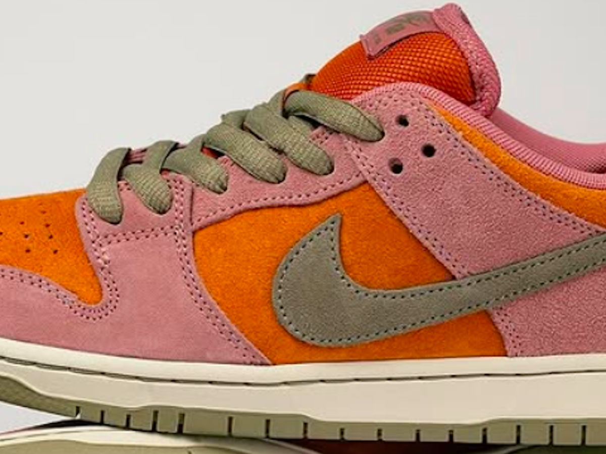 Nike SB 'Red Stardust' Dunks Hit Japan and Australia—Here's