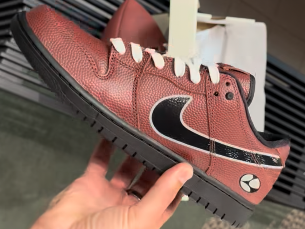 Limosine Skateboards × Nike SB Dunk Low New photos of the Limosine Skateboards x Nike SB Dunk Low
