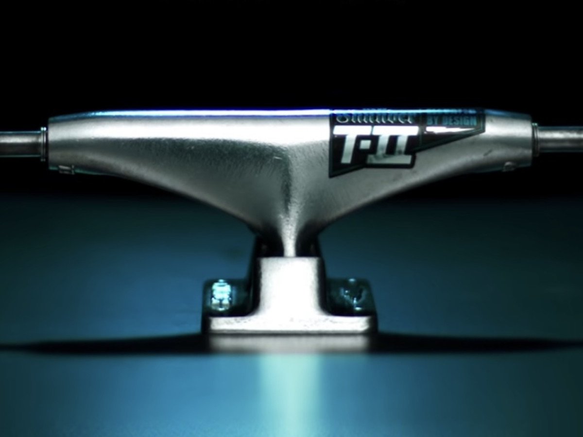 Tizz　THUNDER TRUCK Thunder Anderson Airstrike White 147 Skateboard Truck | Zumiez