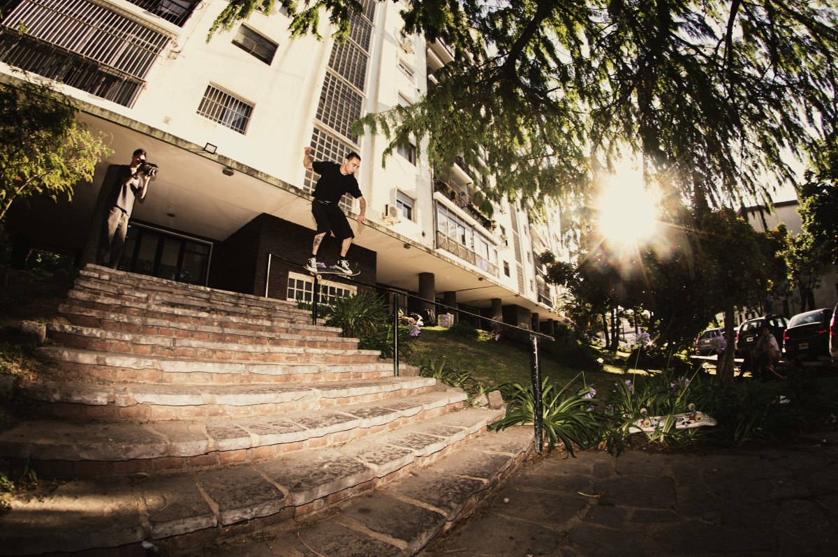 "Invitame a Salir" The New Lifers Crew Video