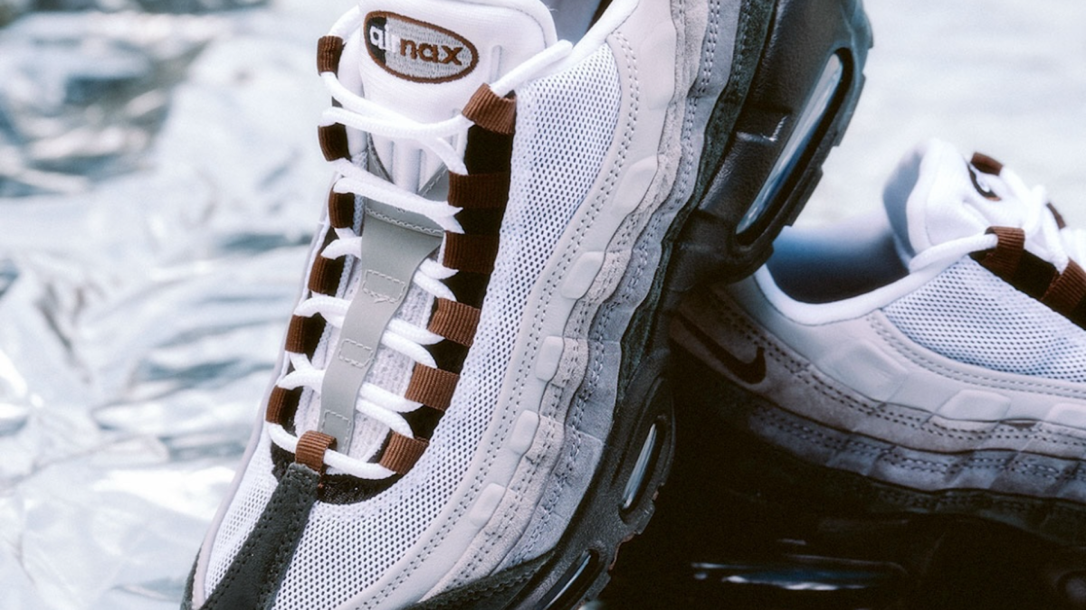 A Detailed Look at the Nike SB Air Max 95 Black/Cacao Wow (Video)