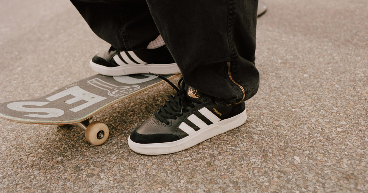 adi-fw21-tyshawnlow-blackwhite