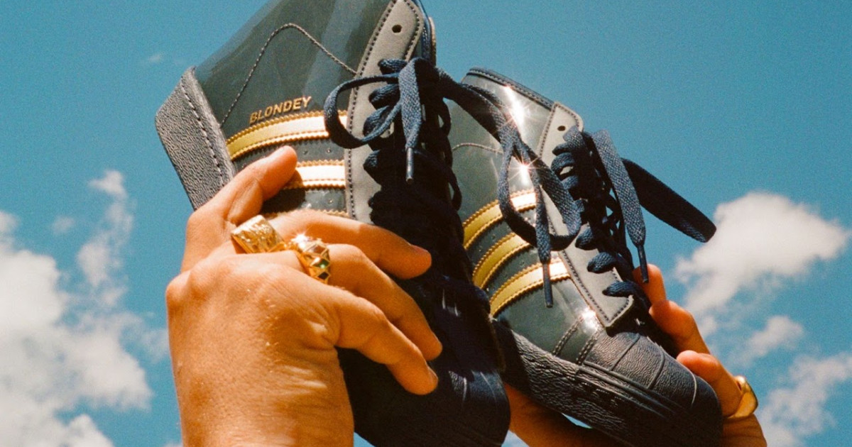 adidas x Blondey McCoy ボストンバッグ Chestnut adidas x Blondey McCoy ボストンバッグ Chestnut - メルカリ