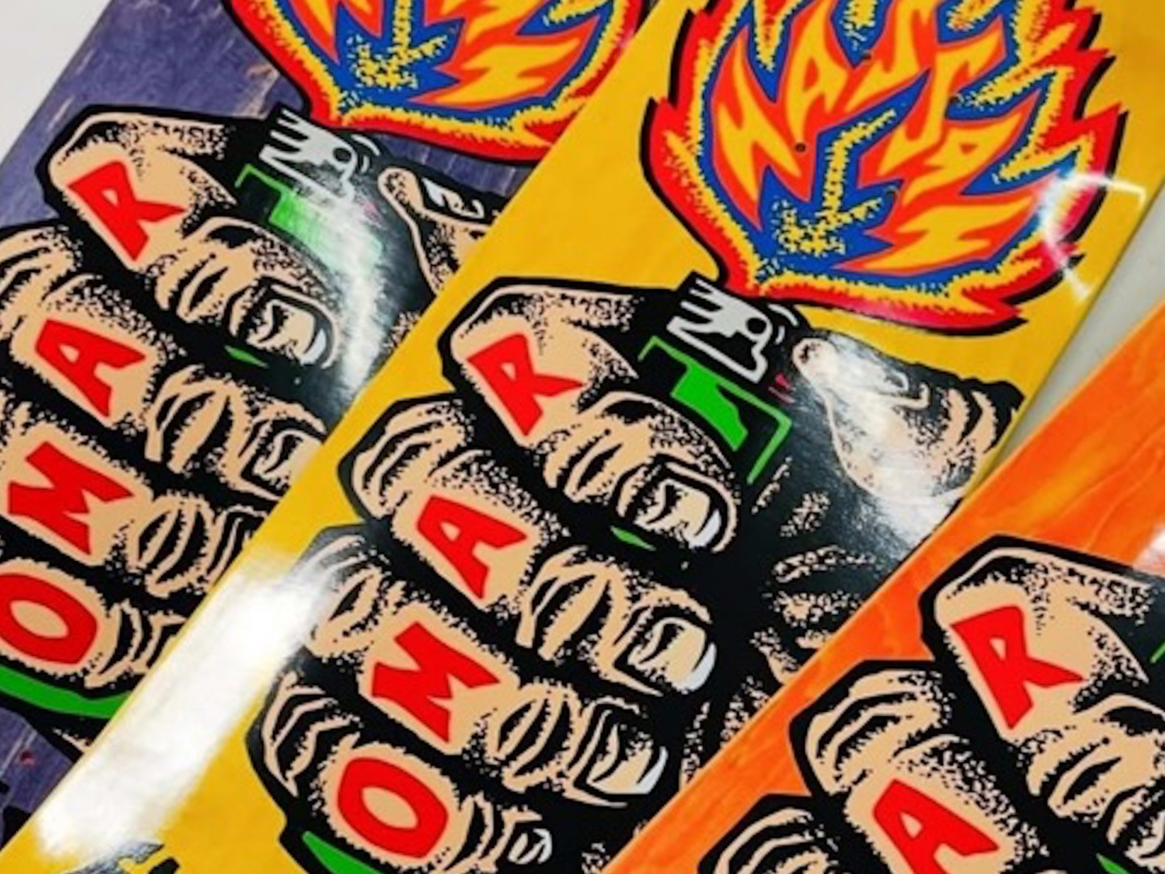 （Bender）BLACK LABEL FIRE IT UP Deck Black Label Hassan Fire It Up 8.5 Skateboard Deck - blue