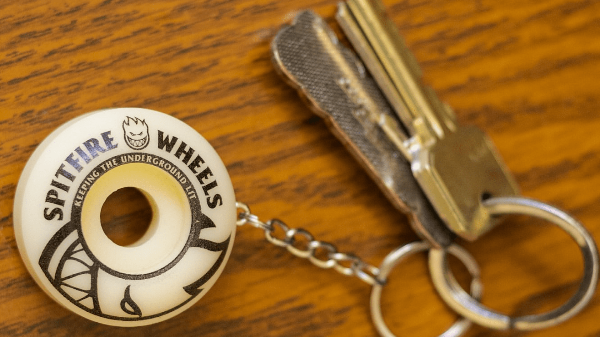 SPITFIRE KEY CHAIN WHEELS ④ ピンク単品　キーホルダー Amazon.co.jp: キーホルダー ピンクパンサー : おもちゃ