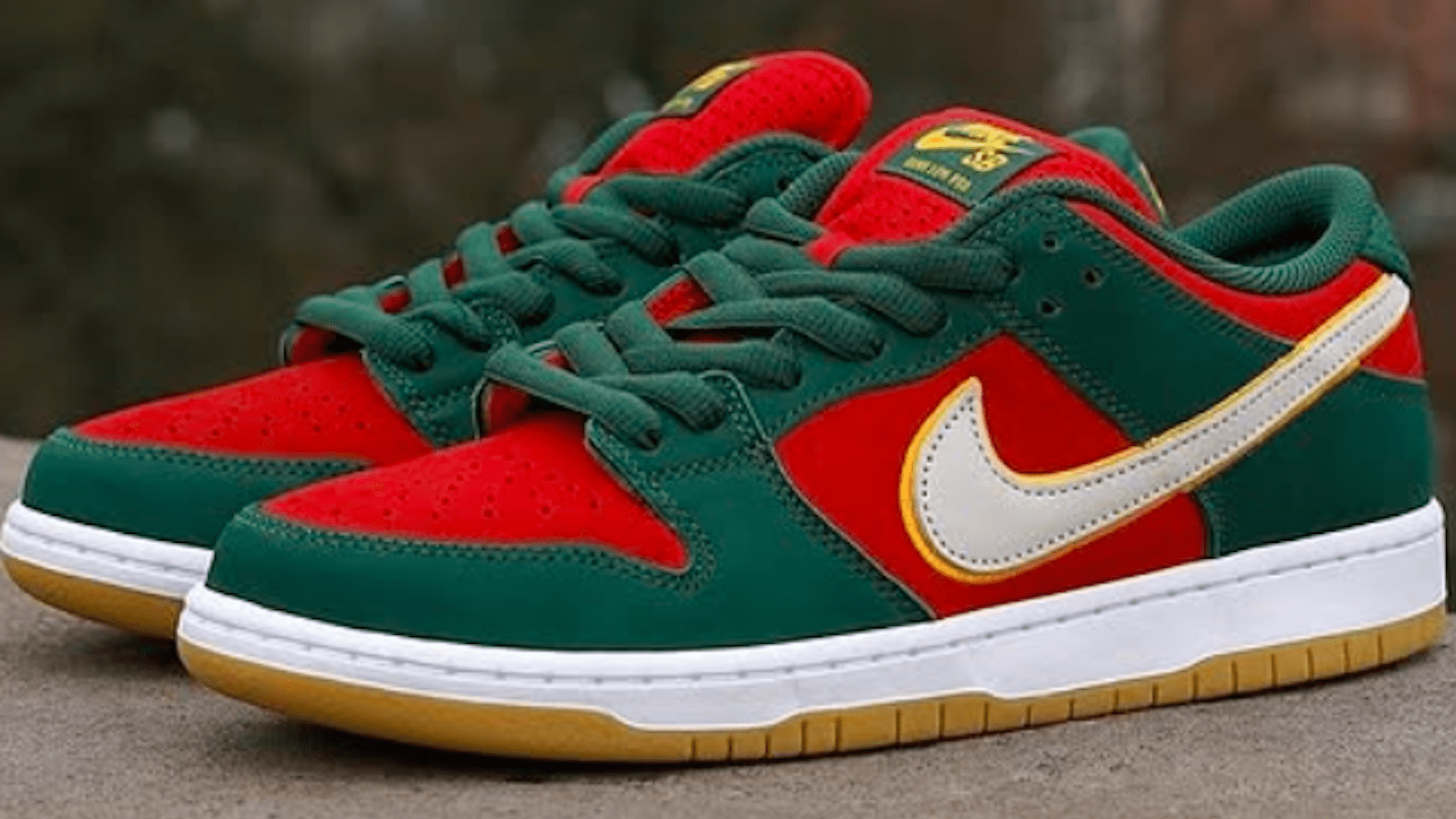 【未使用】NIKE DUNK SB LO 黒ガム スウェード デッドストック nike-sb-dunk-low-supersonics.png