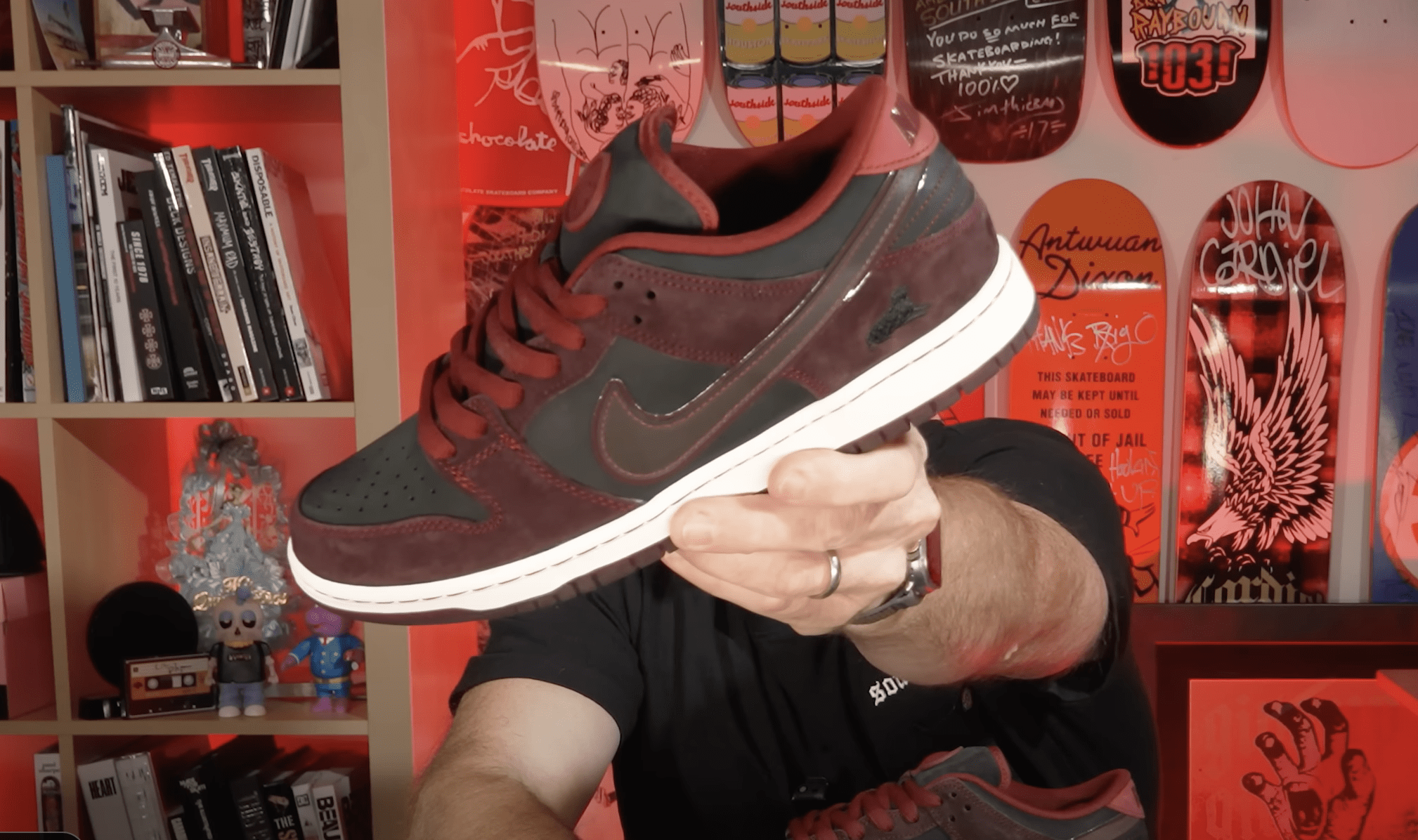 スケートボード Nike SB Dunk Low Pro Riot Skateshop QS 商品情報】 NIKE SB シューズ DUNK LOW PRO QS x “RIOT SKATESHOP