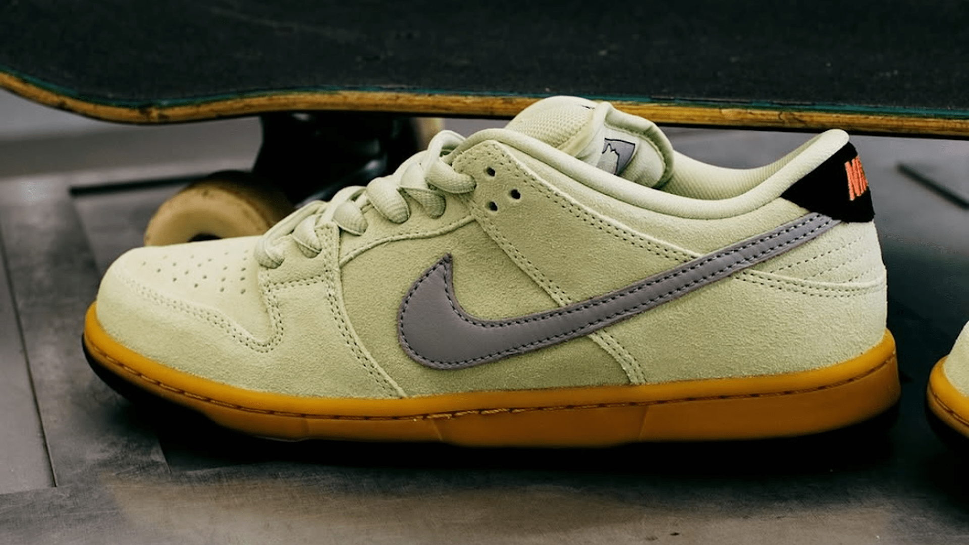 NIKE SB P-Rod 1 LOW QS 20周年記念コラボモデル　27cm Nike SB P-Rod 1 White Black 2025 HQ6828-100 | SneakerFiles