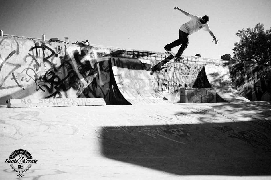 Creature_S&C_Taylor_BSLip_OMEALLY©_2011