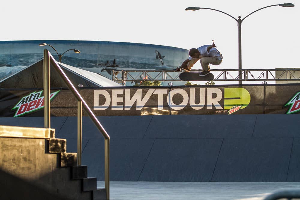 Tiago_Lamos_Bs flip_Rails_practice_dew_tour_long_beach_Durso
