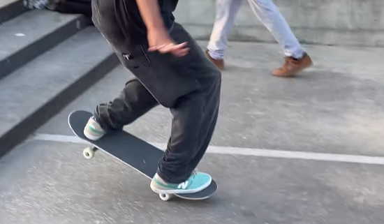 You Need Some Serious Control To Pull Off A Manual Like This (Clip)